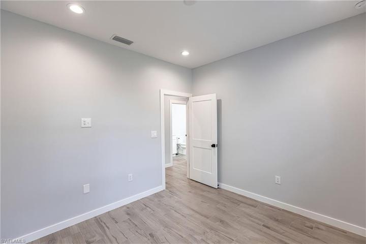 416  Shady Hollow E BLVD, Naples, FL 34120