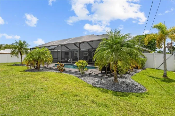 203 SE 14th  CT, Cape Coral, FL 33990