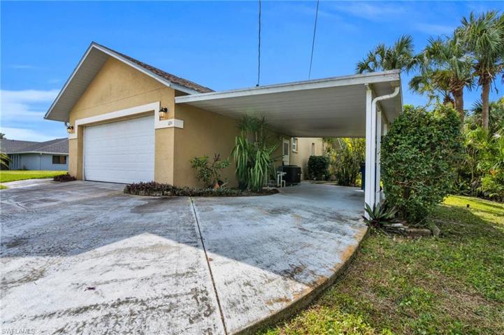 1214 Albemarle CIR, LEHIGH ACRES FL 33936