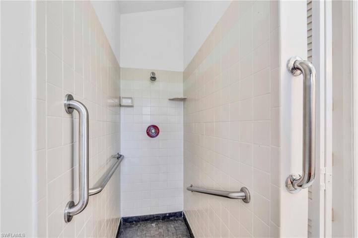 1214 Albemarle CIR, LEHIGH ACRES FL 33936