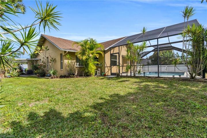 1214 Albemarle CIR, LEHIGH ACRES FL 33936