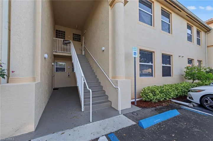 4109  Bellasol  CIR, Fort Myers, FL 33916