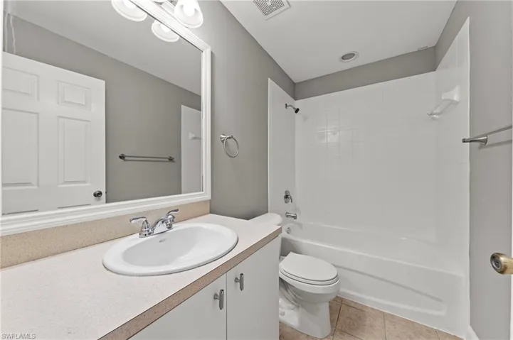 4109  Bellasol  CIR, Fort Myers, FL 33916