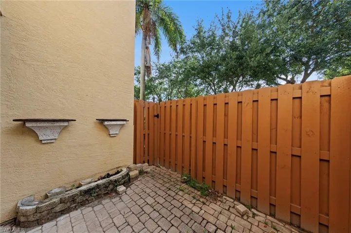 4109  Bellasol  CIR, Fort Myers, FL 33916