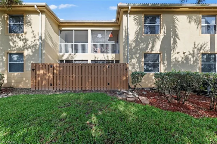 4109  Bellasol  CIR, Fort Myers, FL 33916