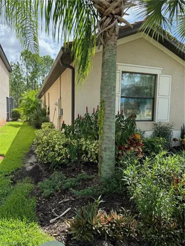 View of home's exterior