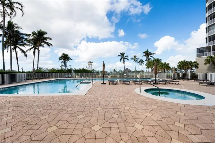 Community Pool-Spa