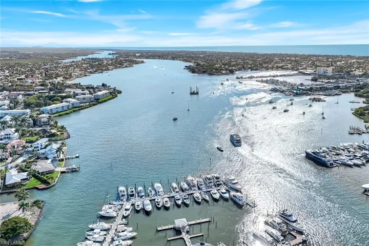 1135 3rd Ave S 518, Naples, Florida 34102