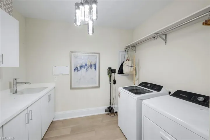 1135 3rd Ave S 518, Naples, Florida 34102