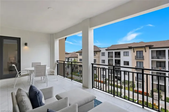 1135 3rd Ave S 518, Naples, Florida 34102