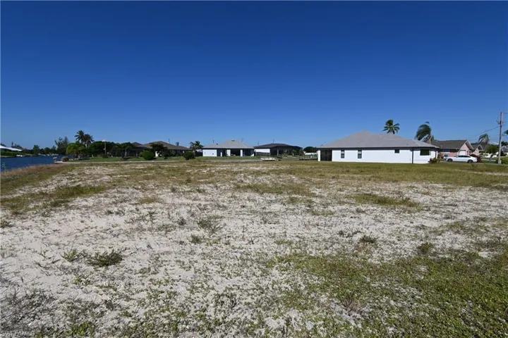 216 Sw 20th St, Cape Coral, Florida 33991