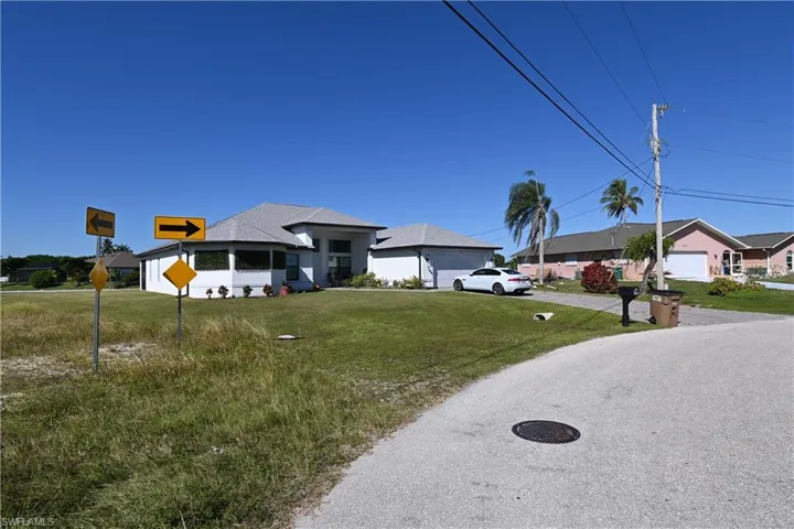 216 Sw 20th St, Cape Coral, Florida 33991