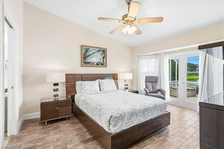 2266 Stacil Cir, Naples, Florida 34109