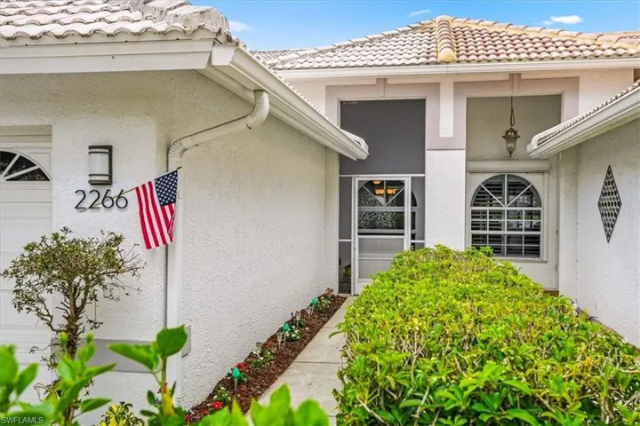 2266 Stacil Cir, Naples, Florida 34109