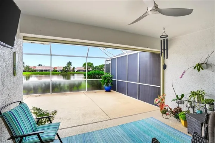 2266 Stacil Cir, Naples, Florida 34109