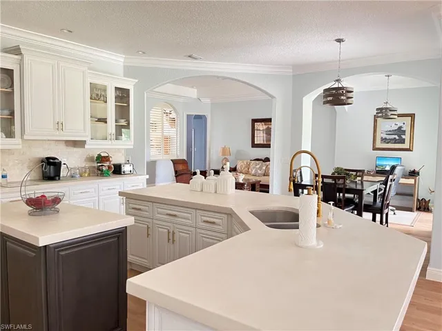 5945  Desoto N BLVD, Naples, FL 34120