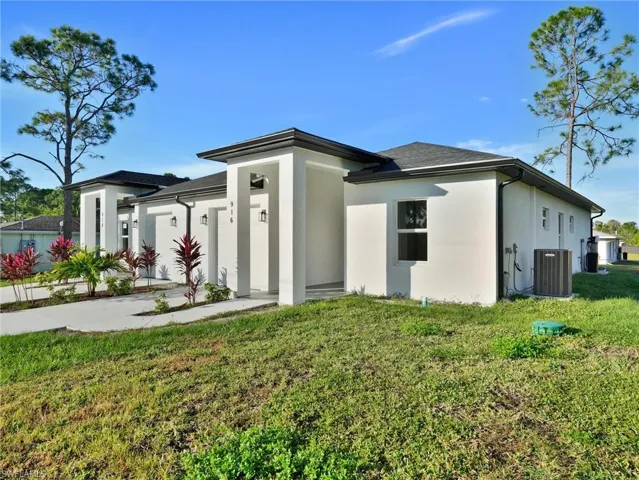 918 Eisenhower Blvd, Lehigh Acres, Florida 33974