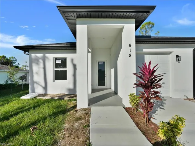 918 Eisenhower Blvd, Lehigh Acres, Florida 33974