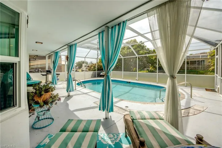 1214 Baldwin Pl, Lehigh Acres, Florida 33936