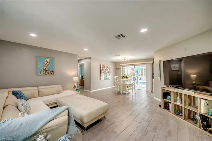 1214 Baldwin Pl, Lehigh Acres, Florida 33936
