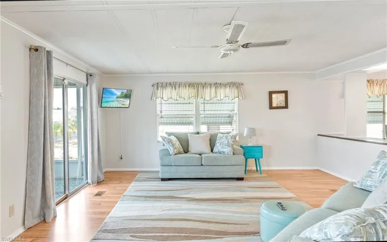 3073  Longview  LN, North Fort Myers, FL 33917