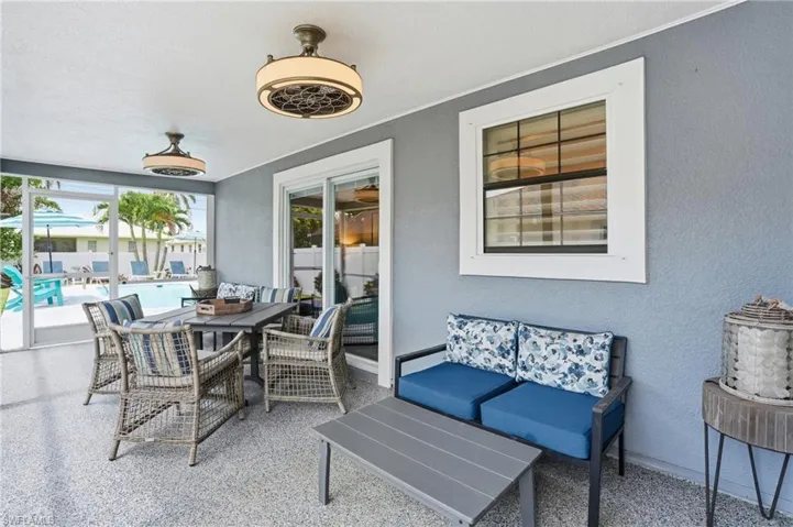764 94th Ave N, Naples, Florida 34108