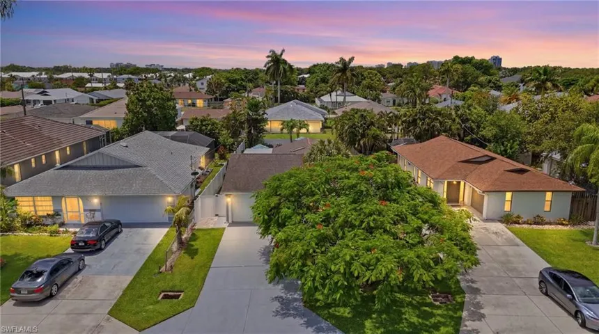 764 94th Ave N, Naples, Florida 34108