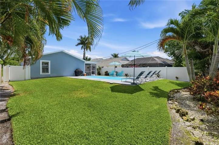 764 94th Ave N, Naples, Florida 34108