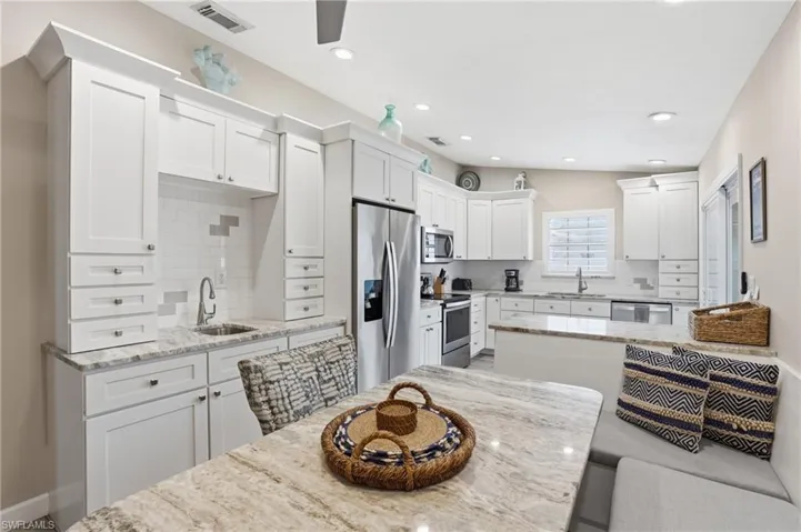 764 94th Ave N, Naples, Florida 34108