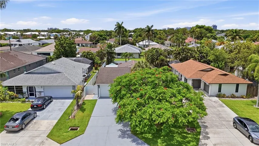 764 94th Ave N, Naples, Florida 34108