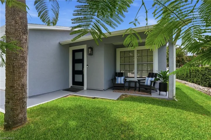 764 94th Ave N, Naples, Florida 34108
