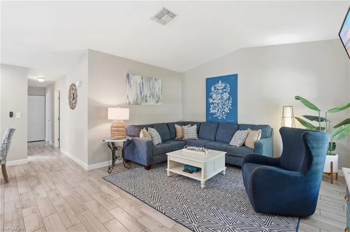 764 94th Ave N, Naples, Florida 34108