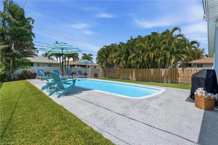 764 94th Ave N, Naples, Florida 34108