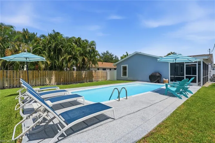764 94th Ave N, Naples, Florida 34108