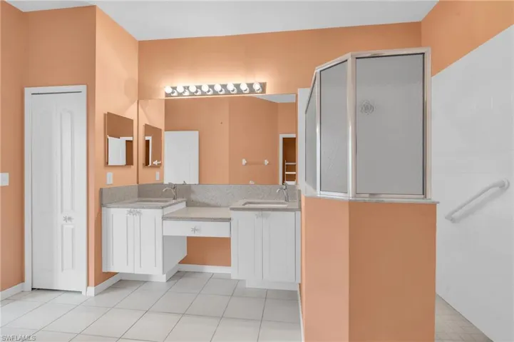 9270  Belleza  WAY, Fort Myers, FL 33908