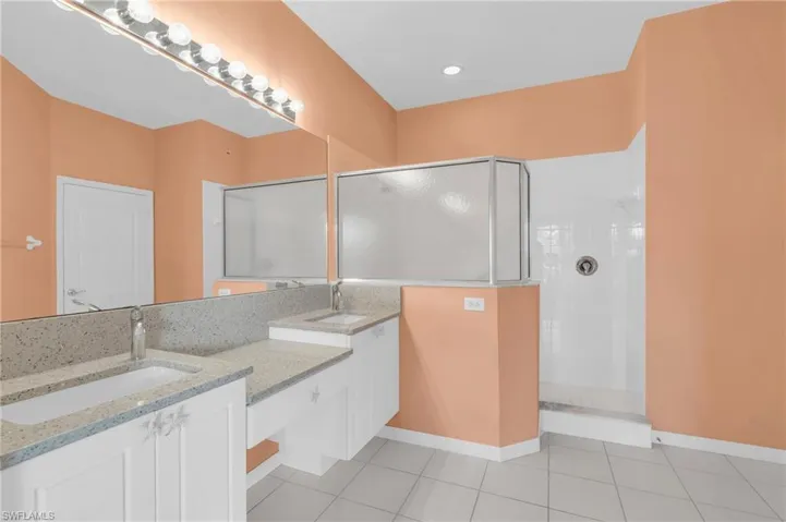 9270  Belleza  WAY, Fort Myers, FL 33908