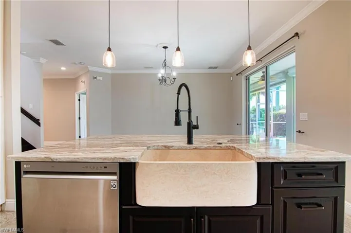 2534 Verdmont Ct, Cape Coral, Florida 33991