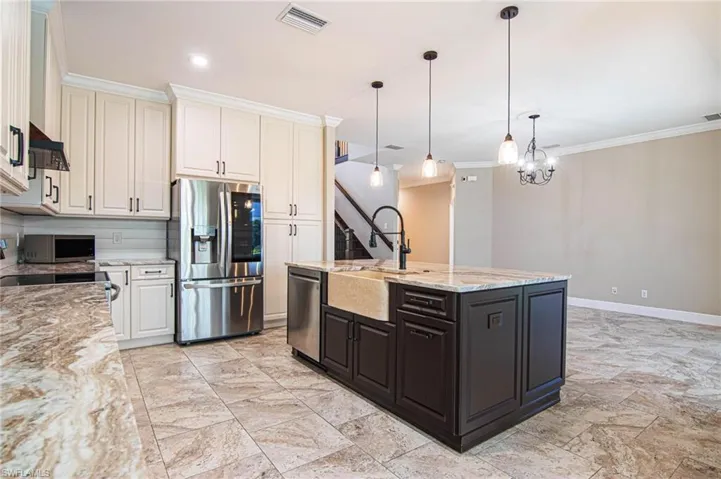 2534 Verdmont Ct, Cape Coral, Florida 33991