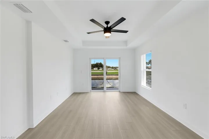 owner's suite with private ensuite bathroom