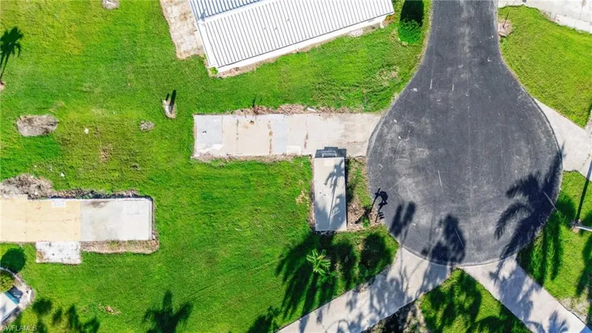 112  Maple  LN, Fort Myers, FL 33908