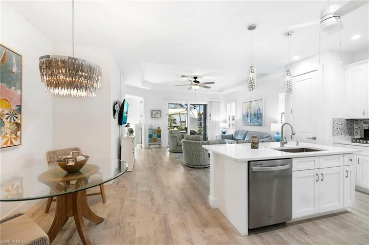 This home is gorgeous, with a great layout!