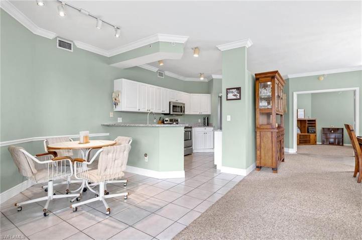945 Eastham WAY # 101, NAPLES FL 34104