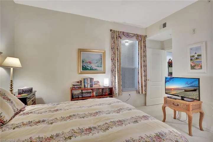 3870  Sawgrass  WAY, Naples, FL 34112