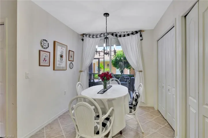 3870  Sawgrass  WAY, Naples, FL 34112
