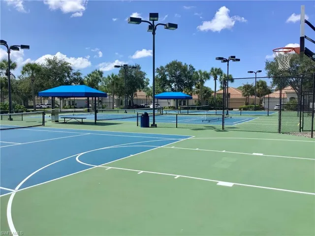 16105  Parque  LN, Naples, FL 34110