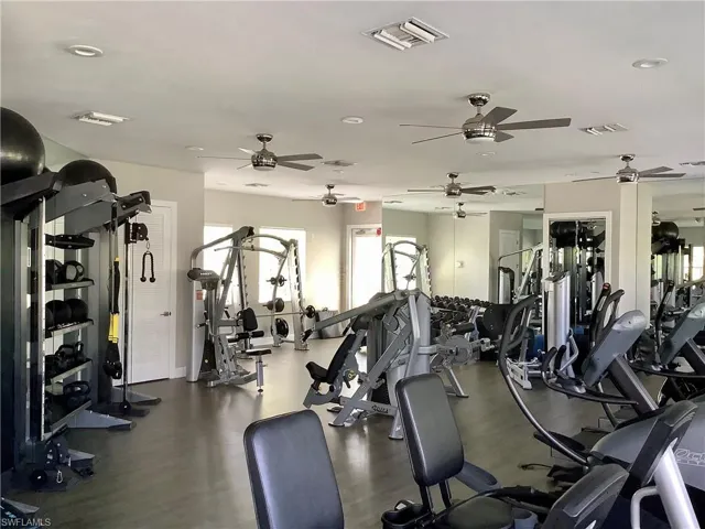 16105  Parque  LN, Naples, FL 34110