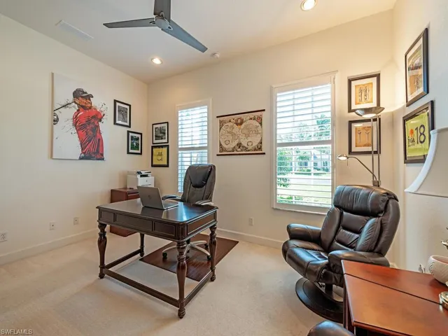 16105  Parque  LN, Naples, FL 34110