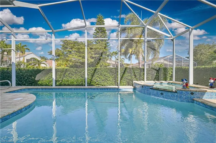 9057 Whitfield Dr, Estero, Florida 33928