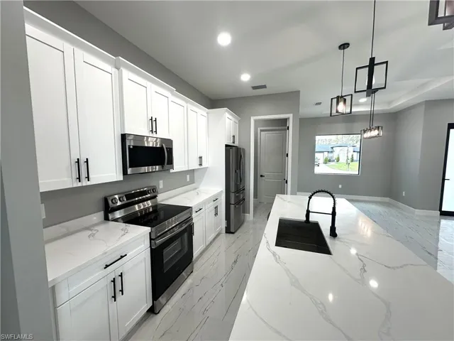 2602  34th W ST, Lehigh Acres, FL 33971