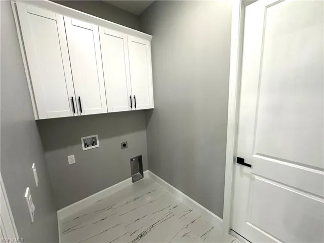 2602  34th W ST, Lehigh Acres, FL 33971